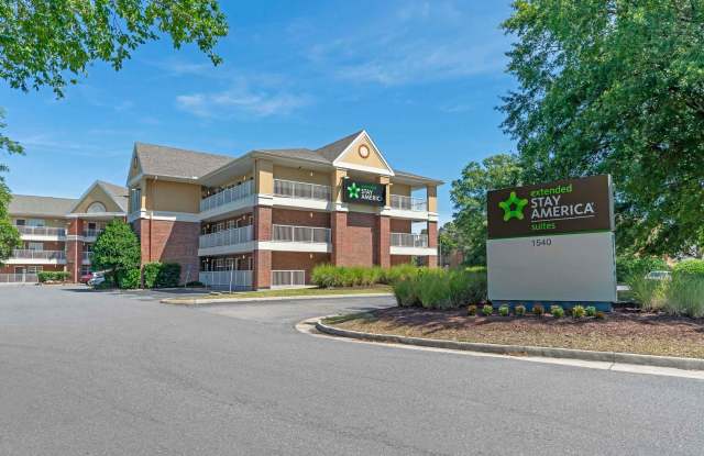 Chesapeake - Crossways Boulevard Gallery 3