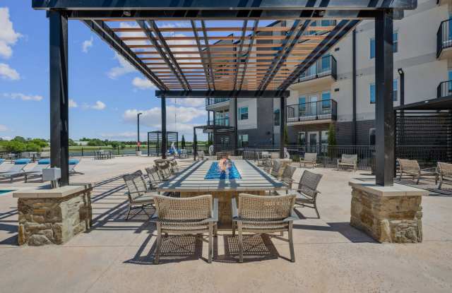 BroadVue Apartments Gallery 4
