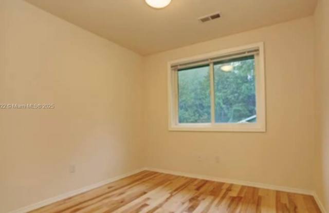 5421 W 24 AVE photos photos