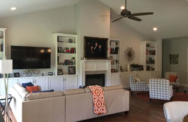 165 Whistlewood Lane Gallery 3