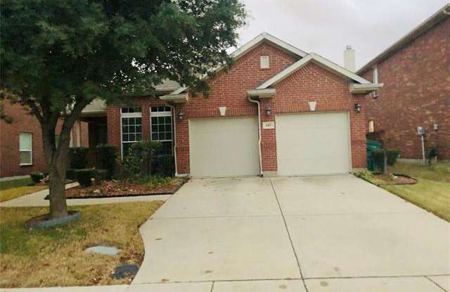 649 Lake City Drive - 649 Lake City Drive, Lewisville, TX 75056