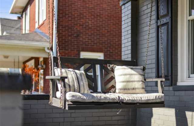 1213 Indiana Avenue Gallery 4