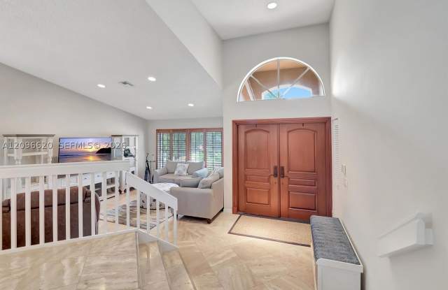 19314 King Palm Ct Gallery 4