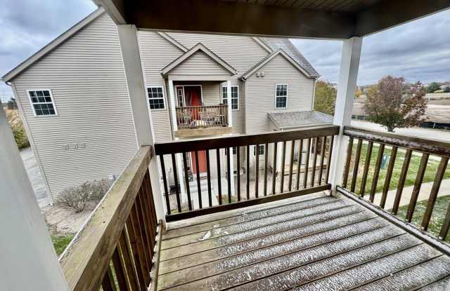 651 STONEGATE Drive unit: 651 - 651 Stonegate Drive, Sycamore, IL 60178