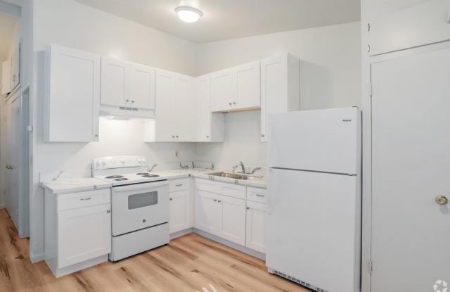 Six Hundred Park Ave photos photos