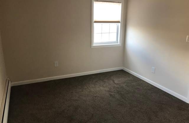 4701 PENNELL Gallery 4