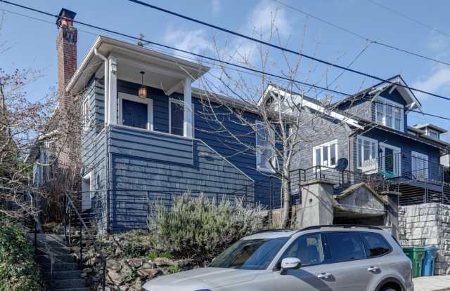 Charming 2+ Bedrooms Madison Valley Bungalow Home photos photos