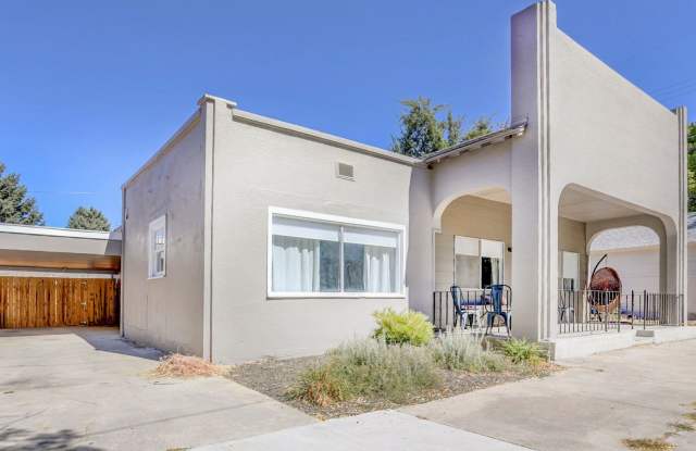 2 Bedroom 1 Bathroom home in the North End - 1710 Heron Street, Boise, ID 83702