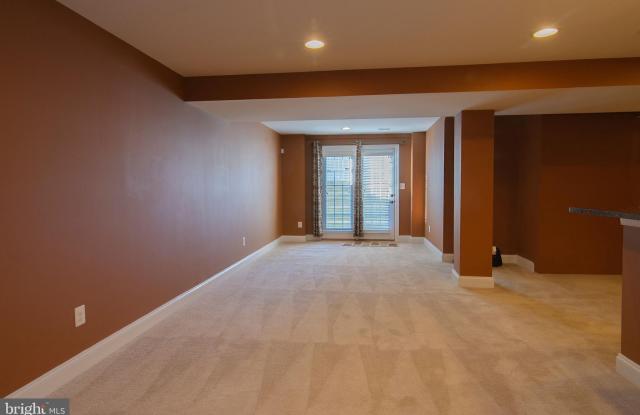 12908 HOADLY MANOR Drive Gallery 4
