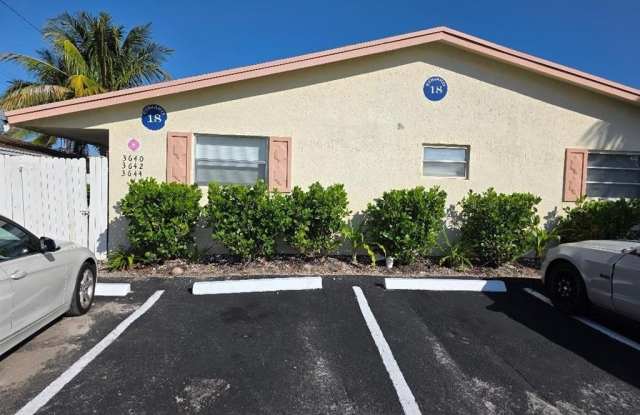 3640 NE 1st Ave photos photos