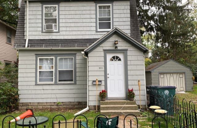 621 Charles Street - 621 Charles Street, East Lansing, MI 48823