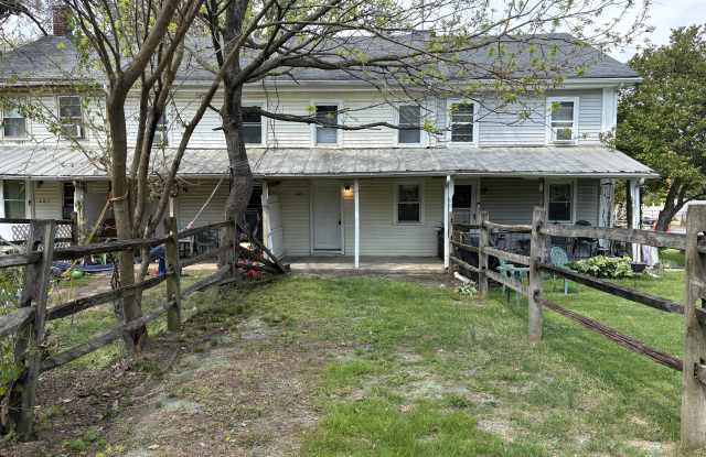 403 W South St photos photos