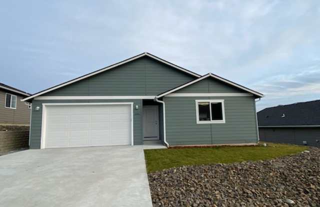 Luxury 3 bedroom, 2 bath home with double garage! Gallery 1