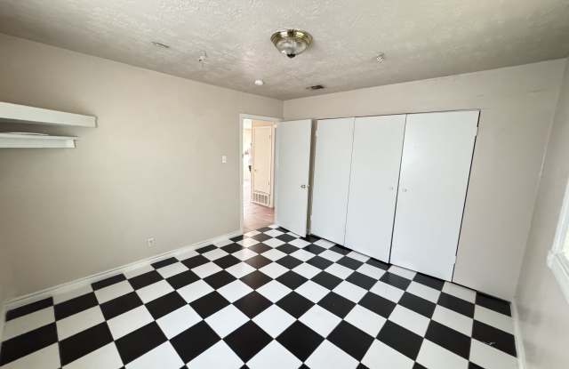 Avenue Del Rey - 163 photos photos