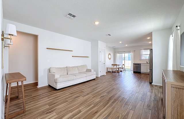 13126 Cedar Elm Lane Gallery 3