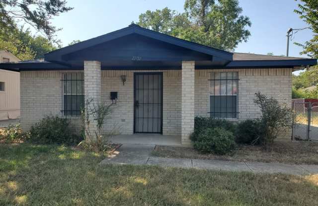 2702 Dorris Street - 2702 Dorris Street, Dallas, TX 75215