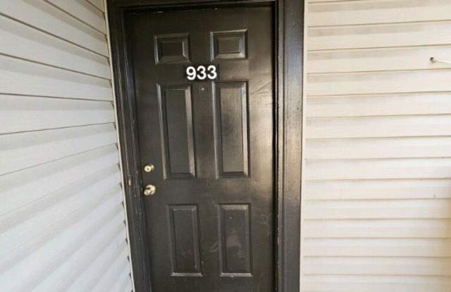 933 Applewood Lane photos photos