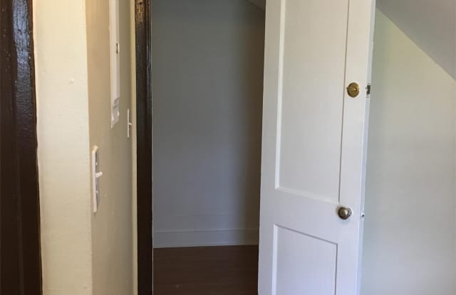 708 Highland St - 2 Gallery 3