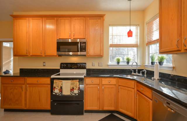 8805 Sumner Grove Drive Gallery 3