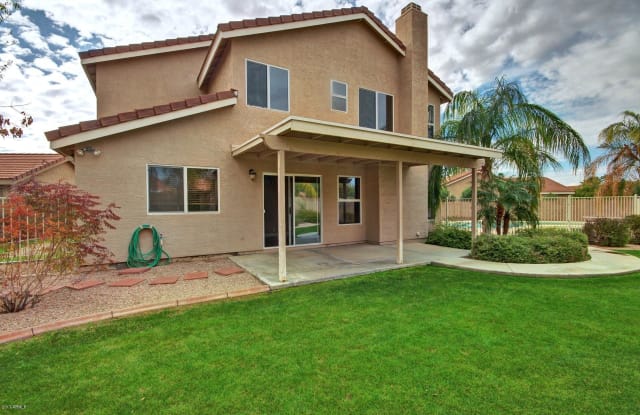3322 E MENADOTA Drive - 3322 East Menadota Drive, Phoenix, AZ 85050