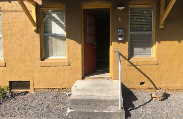 Historic Downtown Bend 1 Bed/1 Bath - NW Florida Ave photos photos Historic Downtown Bend 1 Bed/1 Bath - NW Florida Ave photos photos