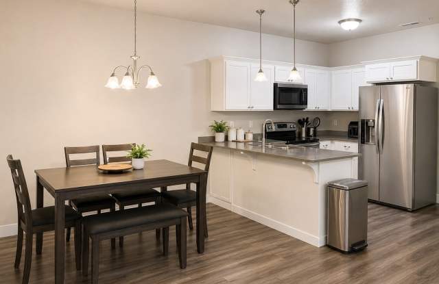 4234 W MCKELLEN Dr Gallery 2