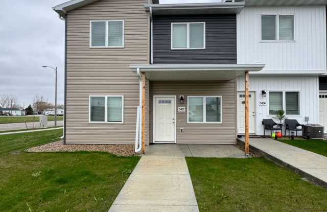 Townhome 2 Blocks from Legacy High School! photos photos