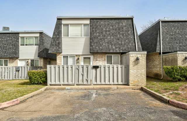 Fully Renovated Vibrant Home Near OU – 1633 Claudia Dr, Norman - 1633 Claudia Drive, Norman, OK 73071 Fully Renovated Vibrant Home Near OU – 1633 Claudia Dr, Norman - 1633 Claudia Drive, Norman, OK 73071