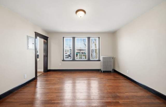 39 Richardson Ave Gallery 3