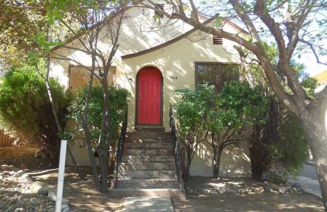 CHARMING 2 BED 1.5 BATH HOME IN DOWNTOWN AREA photos photos CHARMING 2 BED 1.5 BATH HOME IN DOWNTOWN AREA photos photos