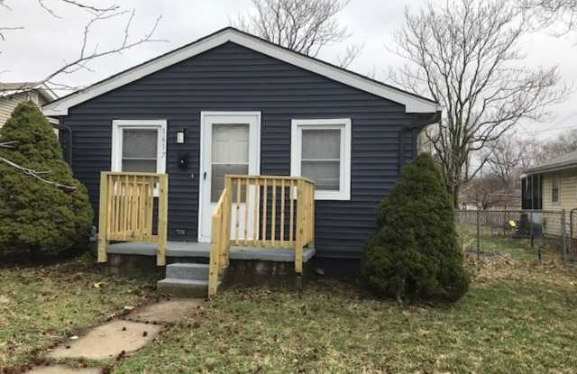 1617 S McCoy Street - 1617 South Mc Coy Street, Independence, MO 64055