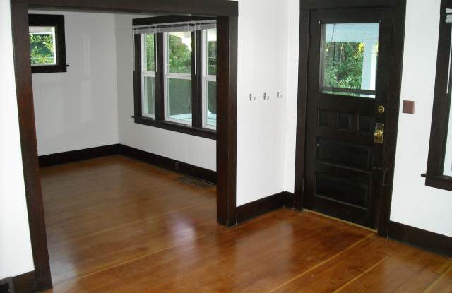 4035 34th Avenue South Gallery 3