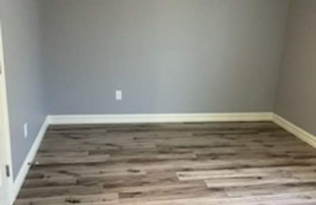 3 bedroom Duplex with move in special Gallery 4