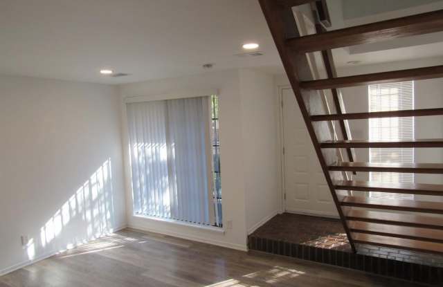 1809 CHANNING STREET NE Gallery 3