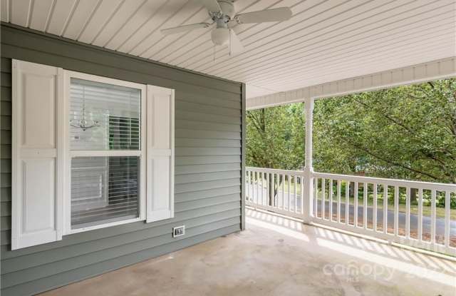 1401 Kennsington Hill Court Gallery 2