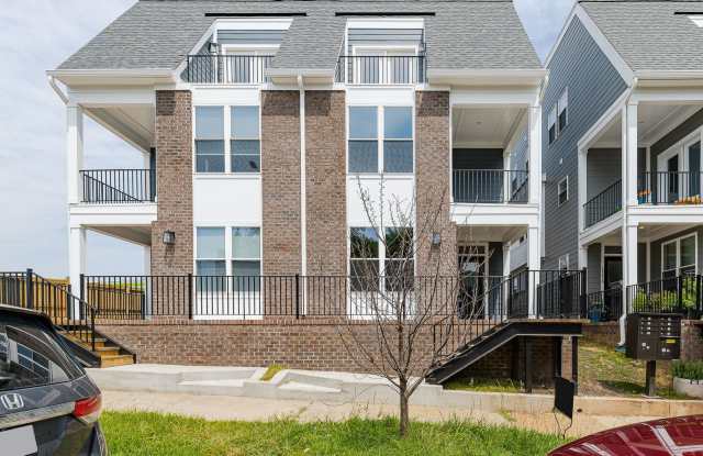 Modern Manchester Apartment - 1529 Porter Street, Richmond, VA 23224