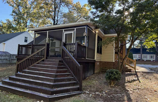 3019 Fieldstream Drive N Gallery 1