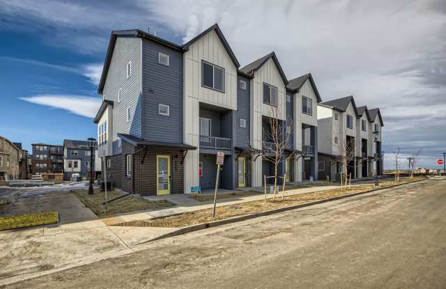 Stylish 3 bed/4 bath Town Home photos photos