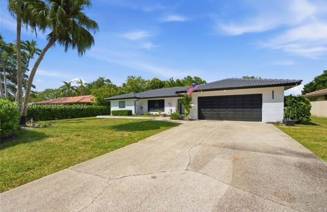 9935 Ramblewood Dr Gallery 2