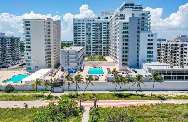 5401 Collins Ave photos photos