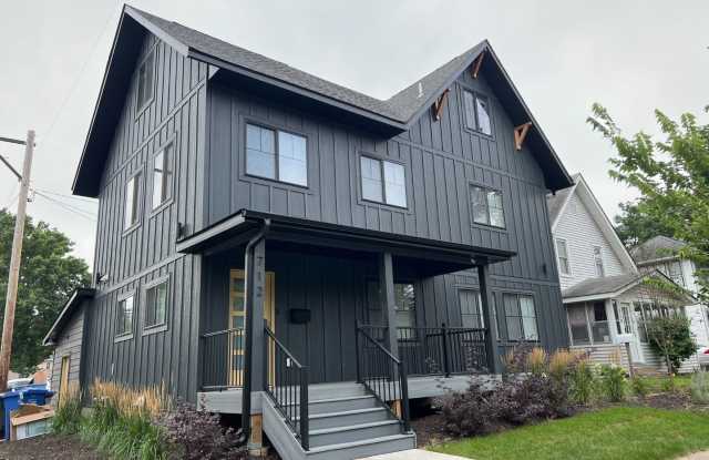 Modern 10 bedroom house close to U of M Campus! - 712 11th Avenue Southeast, Minneapolis, MN 55414