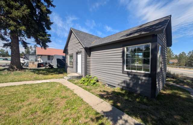 Remodeled 2 Bedroom Home – Water & Sewer Included photos photos