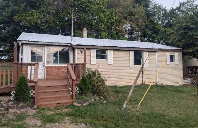 2353 Little Georgetown Rd - 2353 Little Georgetown Road, Berkeley County, WV 25427
