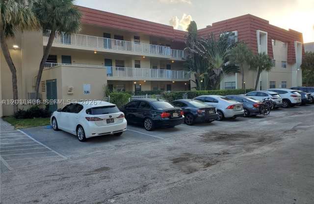 1300 Moffett St - 1300 Moffett Street, Hallandale Beach, FL 33009 1300 Moffett St - 1300 Moffett Street, Hallandale Beach, FL 33009