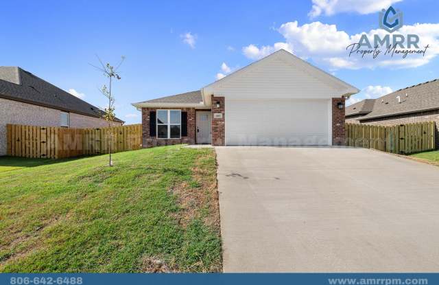 New Beginnings Start at AMRR - Spacious 4-Bedroom Home in Pea Ridge Gallery 1