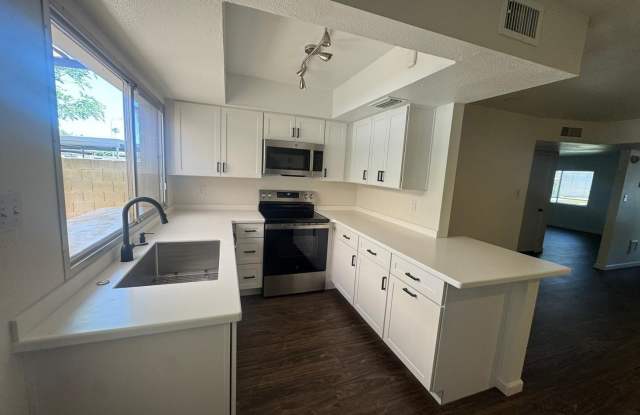 8216 E Keim Drive Gallery 2