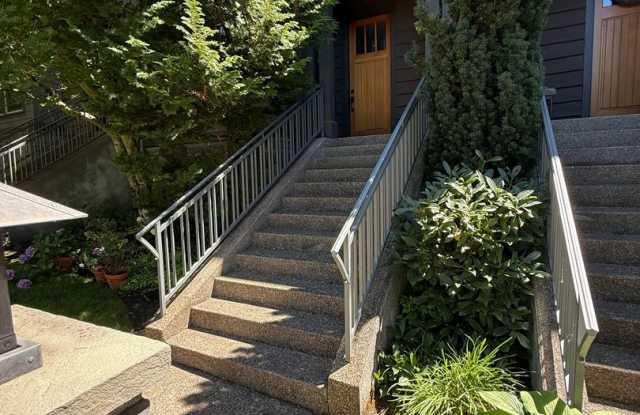 Stunning Contemporary townhome in Coveted Peterkort Woods, near St. Vincent's in Cedar Mill photos photos Stunning Contemporary townhome in Coveted Peterkort Woods, near St. Vincent's in Cedar Mill photos photos
