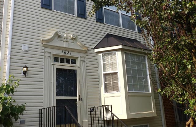 5621 SHERBORNE KNOLLS - 5621 Sherborne Knolls, Centreville, VA 20120