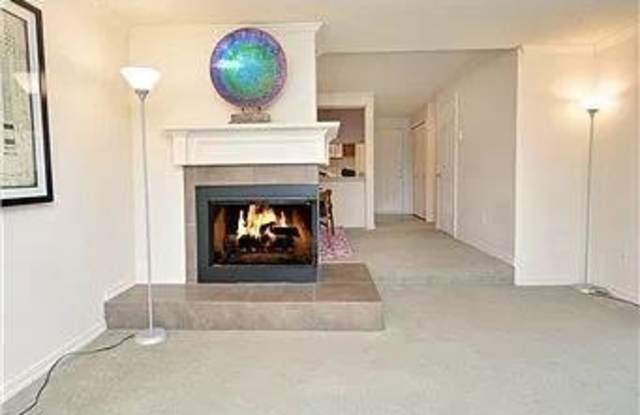 13013 East Gibson Road - 13013 East Gibson Road, Snohomish County, WA 98204