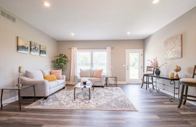 67 Percy Dr. - 1 Gallery 4